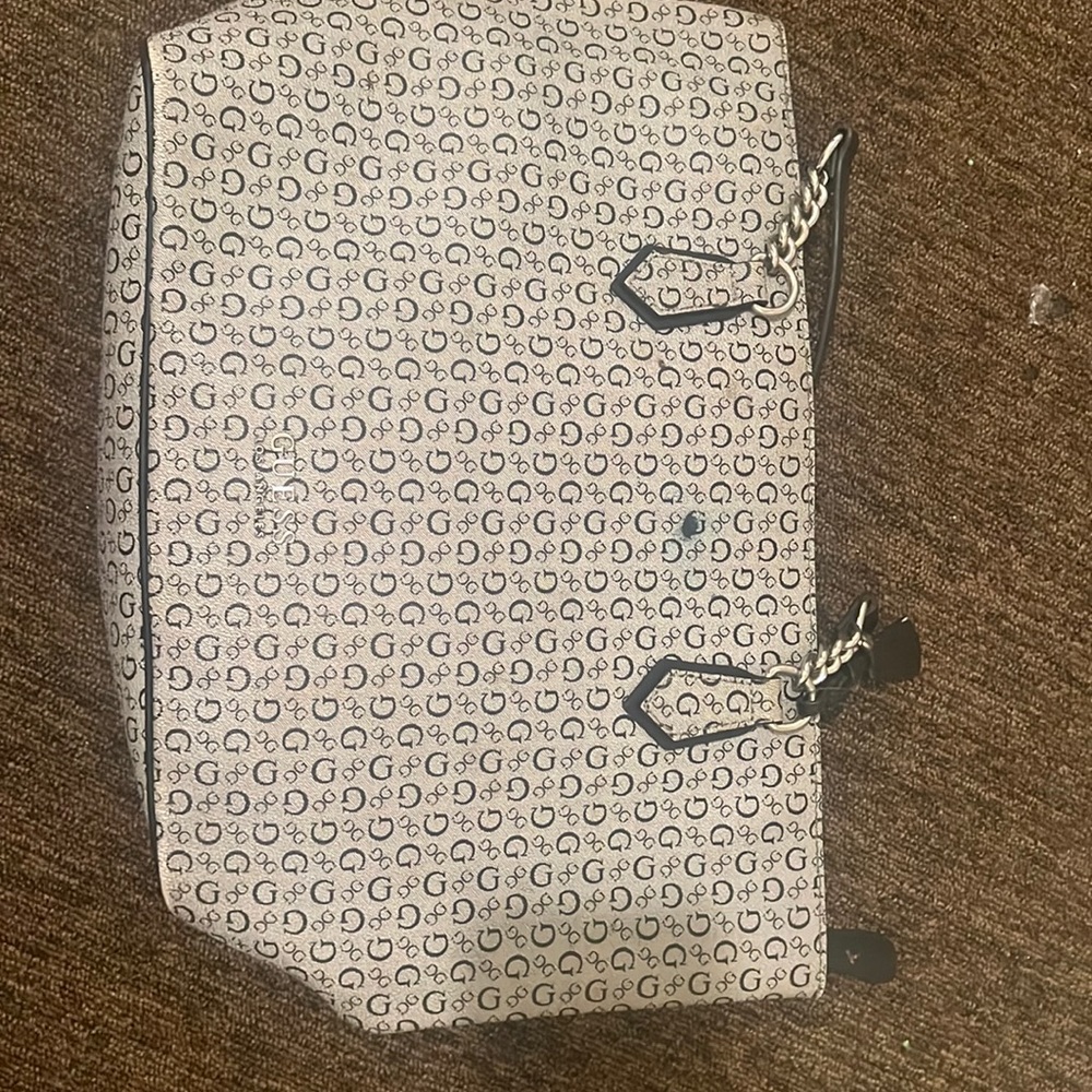 Gray guess bag and wallet to match